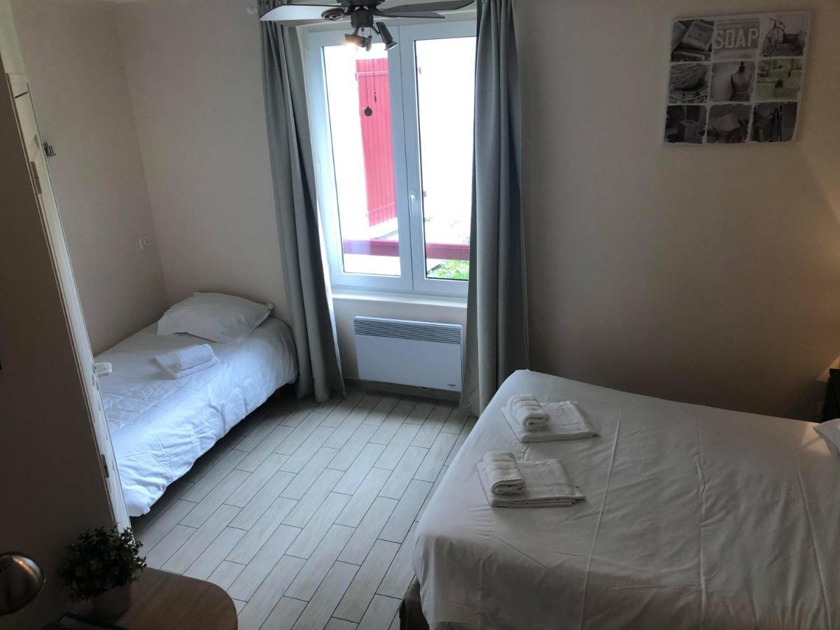 Logis Hotel Grangier Saint-Sozy Exteriör bild