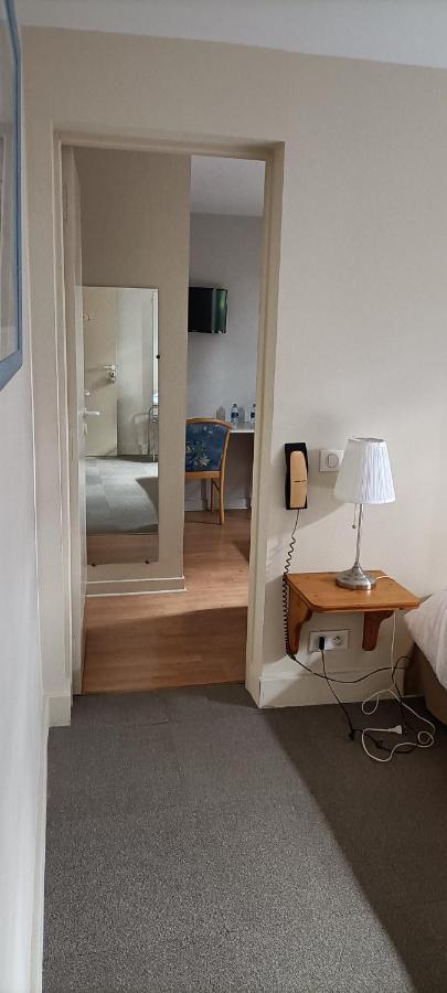 Logis Hotel Grangier Saint-Sozy Exteriör bild